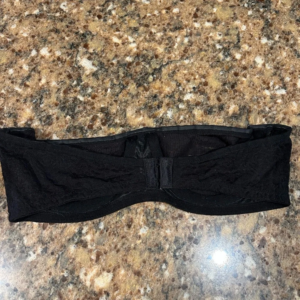 Wacoal Black Strapless Bra - Picture 2 of 3
